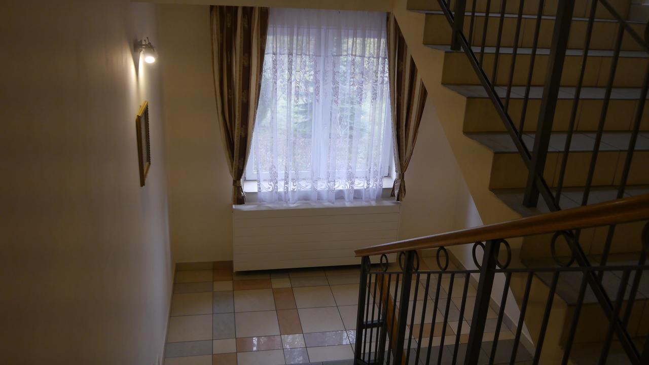 Hotel Julianow Varşovia Exterior foto